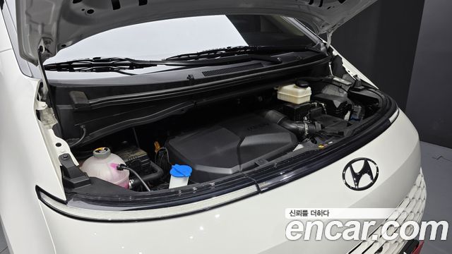 Hyundai Staria 4WD Tourer 11-Seater Modern 2023 — фото 6