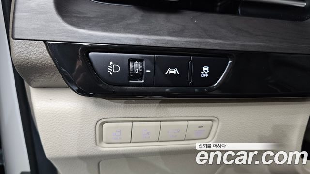 Kia Carnival (IV) Gasoline 9-Seater Signature 2023 — фото 13