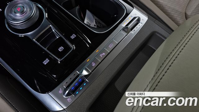 Kia Carnival (IV) Gasoline 9-Seater Signature 2023 — фото 18