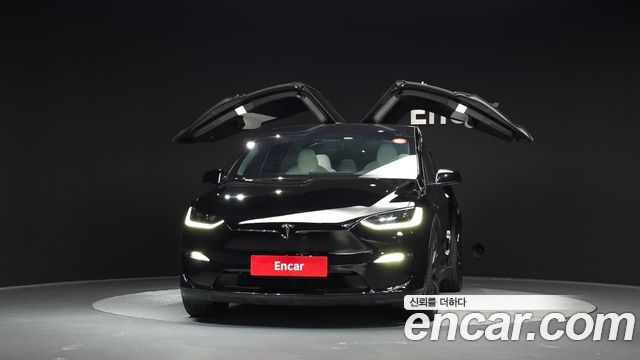 Tesla Model X Plaid 2023 — фото 3