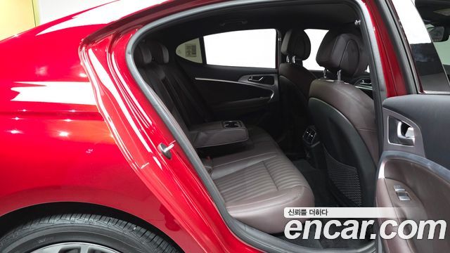 Genesis G70 Gasoline 2.0T 2WD 2023 — фото 11
