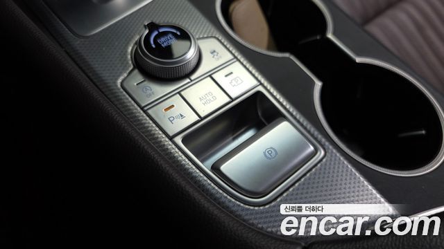 Genesis G70 Gasoline 2.0T 2WD 2023 — фото 30