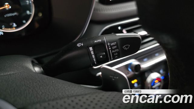 Genesis G70 Gasoline 2.0T 2WD 2023 — фото 37