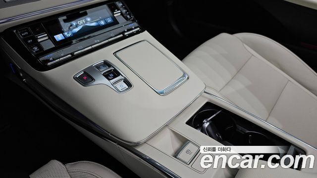 Hyundai Grandeur (IG) 2.5 Le Blanc 2023 — фото 9