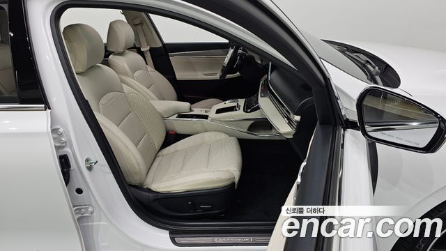 Hyundai Grandeur (IG) 2.5 Le Blanc 2023 — фото 10