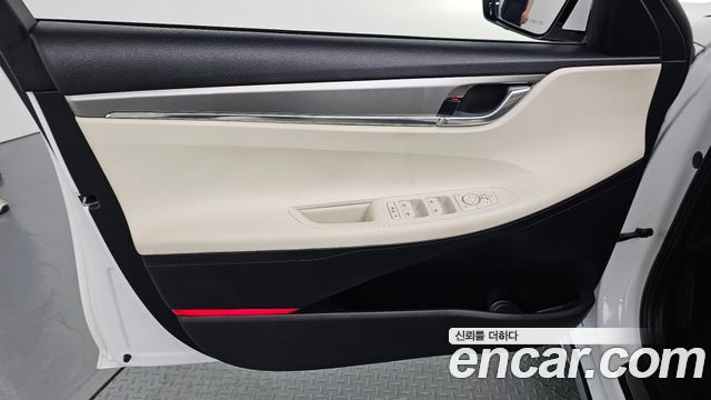 Hyundai Grandeur (IG) 2.5 Le Blanc 2023 — фото 30