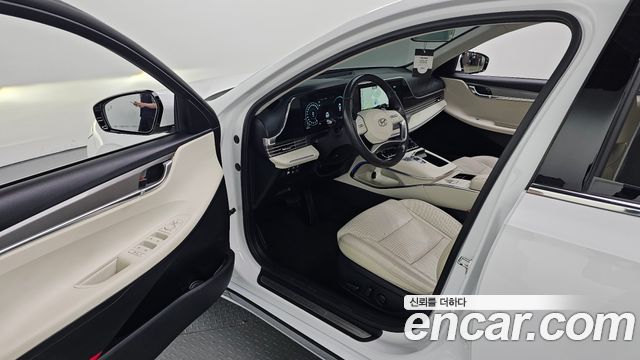 Hyundai Grandeur (IG) 2.5 Le Blanc 2023 — фото 32