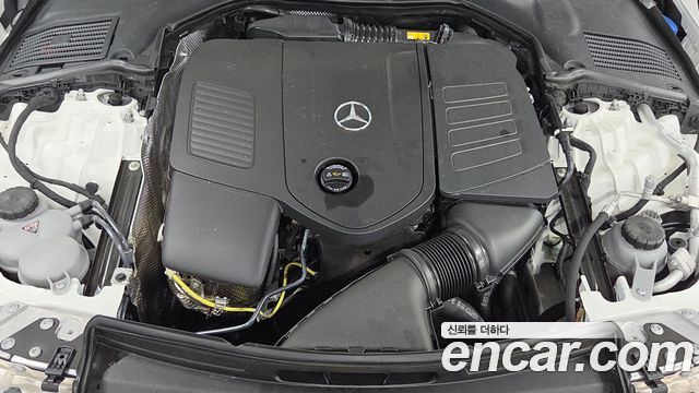 Mercedes-Benz CLE-Class (C236) CLE200 Cabriolet 2024 — фото 6