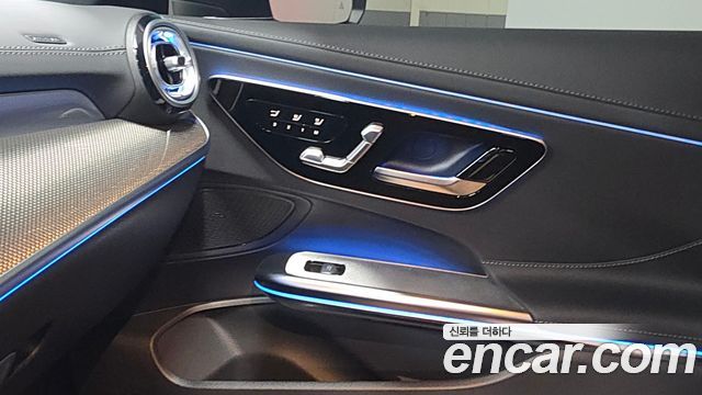 Mercedes-Benz CLE-Class (C236) CLE200 Cabriolet 2024 — фото 15