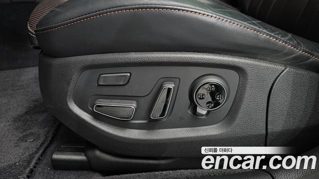 Genesis G80 3.3 T-GDI AWD Sport 2017 — фото 30