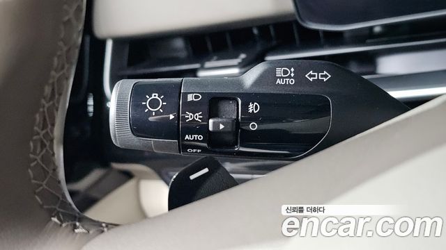 Kia Carnival (IV) HEV 9seater Signature 2026 — фото 16