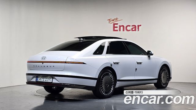 Hyundai Grandeur Hybrid (GN7) Calligraphy 2024 — фото 2