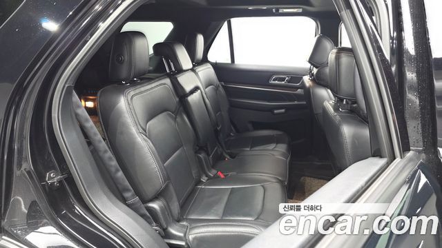 Ford Explorer 2.3 Limited 4WD 5th 2017 — фото 11