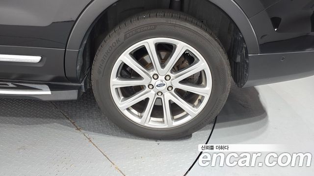 Ford Explorer 2.3 Limited 4WD 5th 2017 — фото 21