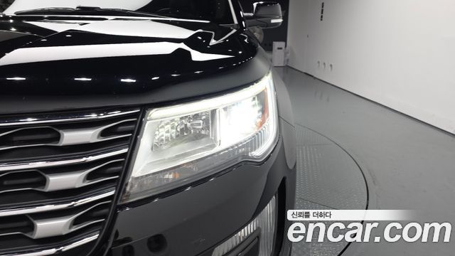 Ford Explorer 2.3 Limited 4WD 5th 2017 — фото 22
