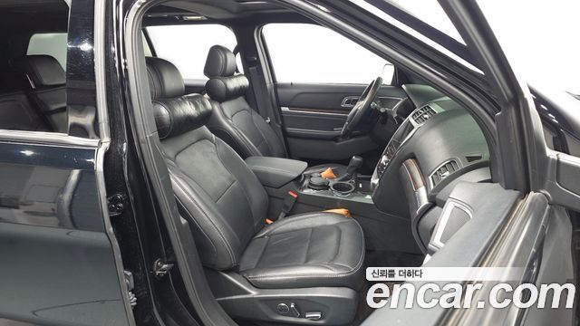 Ford Explorer 2.3 Limited 4WD 5th 2017 — фото 26