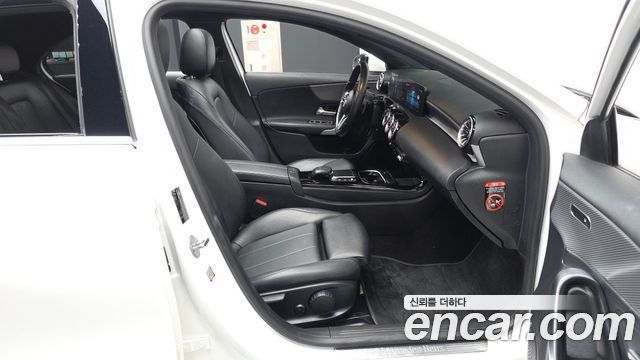 Mercedes-Benz A-Class (W177) A250 4MATIC Sedan 2021 — фото 11