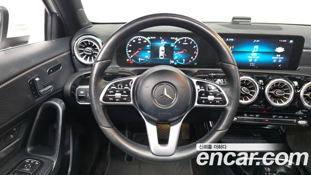 Mercedes-Benz A-Class (W177) A250 4MATIC Sedan 2021 — фото 13