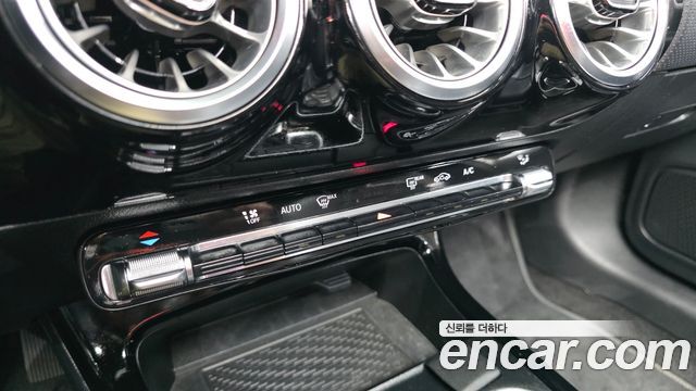 Mercedes-Benz A-Class (W177) A250 4MATIC Sedan 2021 — фото 31
