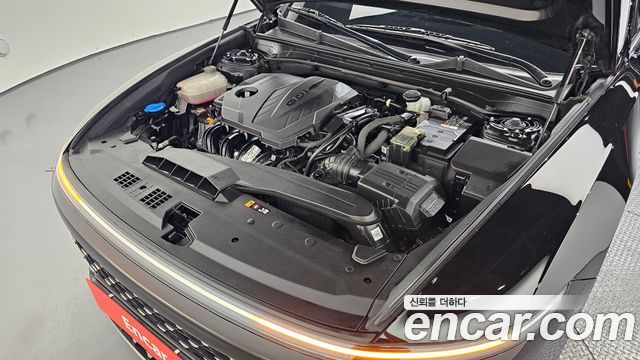 Hyundai Grandeur (GN7) 2,5 Gasoline 2WD Premium 2023 — фото 6