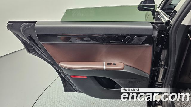 Hyundai Grandeur (GN7) 2,5 Gasoline 2WD Premium 2023 — фото 25