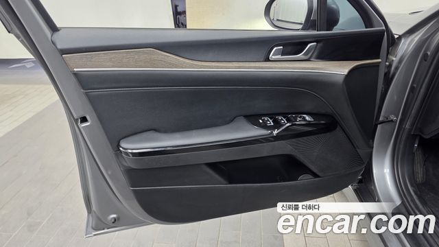 Kia K5 (III) 2.0 Noblesse 2020 — фото 24