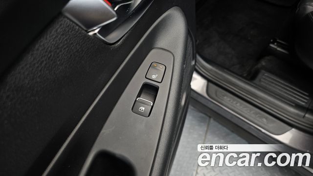 Hyundai Santa Fe Diesel 2.2 2WD Prestige 2021 — фото 18