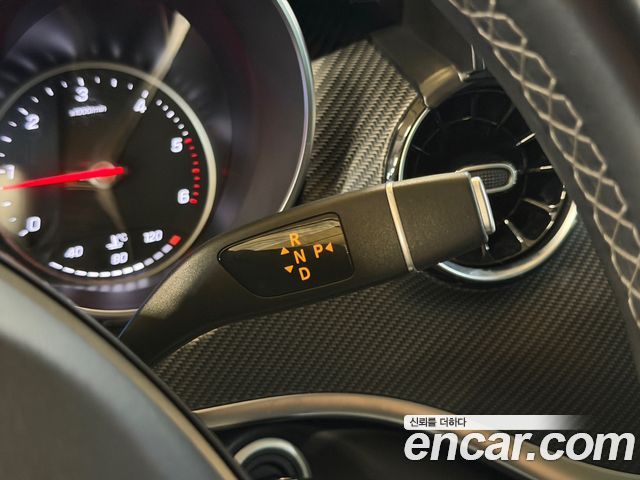 Mercedes-Benz V-Class V300 CDI W447 2022 — фото 9