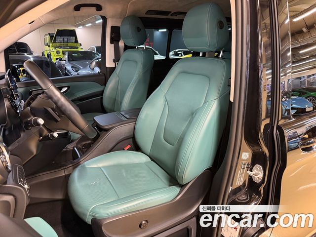 Mercedes-Benz V-Class V300 CDI W447 2022 — фото 10