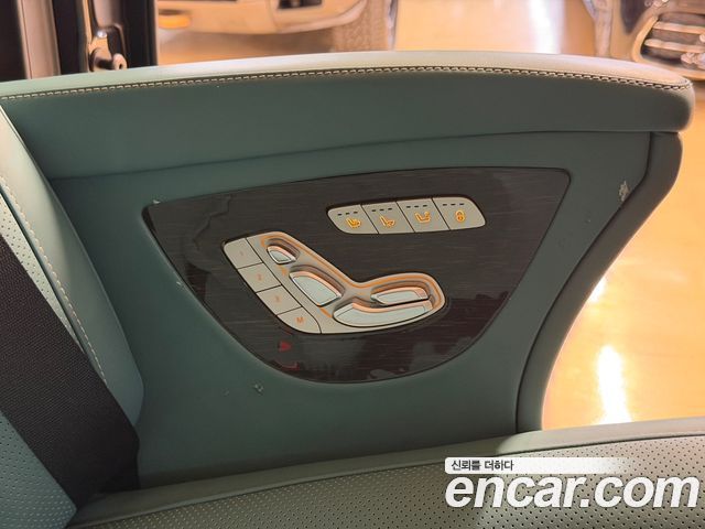Mercedes-Benz V-Class V300 CDI W447 2022 — фото 20