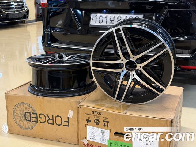 Mercedes-Benz V-Class V300 CDI W447 2022 — фото 23