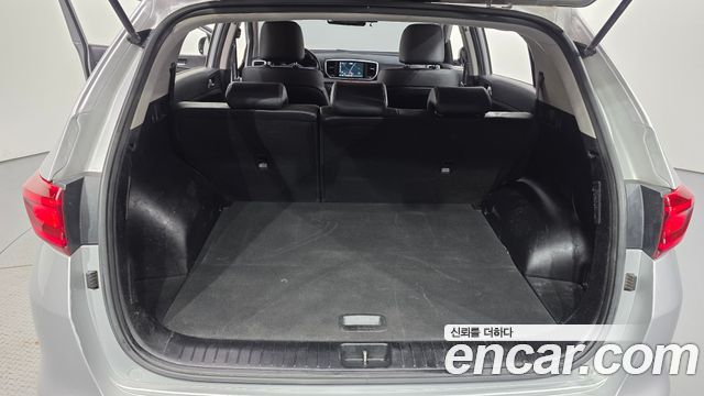 Kia Sportage The Bold Diesel 2.0 2WD Prestige 2019 — фото 17
