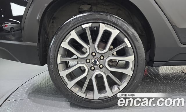 KG Mobility (SsangYong) Torres Gasoline 1.5 4WD T7 2024 — фото 5