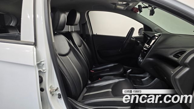 Chevrolet Spark LT 2019 — фото 32