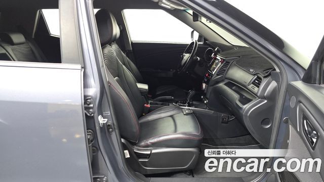 KG Mobility (SsangYong) Tivoli Air Diesel IX 4WD 2016 — фото 11
