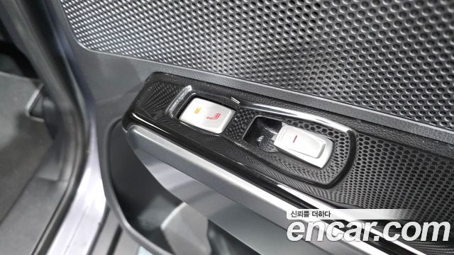 KG Mobility (SsangYong) Tivoli Air Diesel IX 4WD 2016 — фото 19