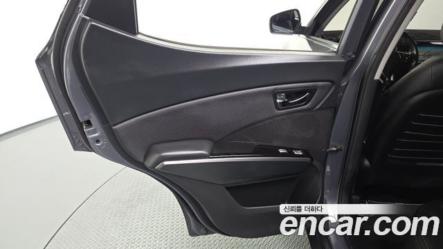 KG Mobility (SsangYong) Tivoli Air Diesel IX 4WD 2016 — фото 25