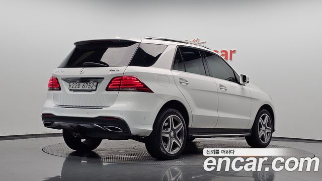 Mercedes-Benz GLE-Class (W166) GLE350 d 4MATIC 2016 — фото 2