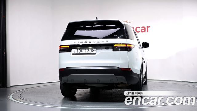 Land Rover Discovery 5 2.0 SD4 SE 2019 — фото 4