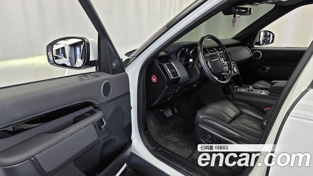 Land Rover Discovery 5 2.0 SD4 SE 2019 — фото 10