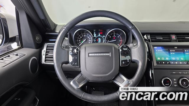 Land Rover Discovery 5 2.0 SD4 SE 2019 — фото 16