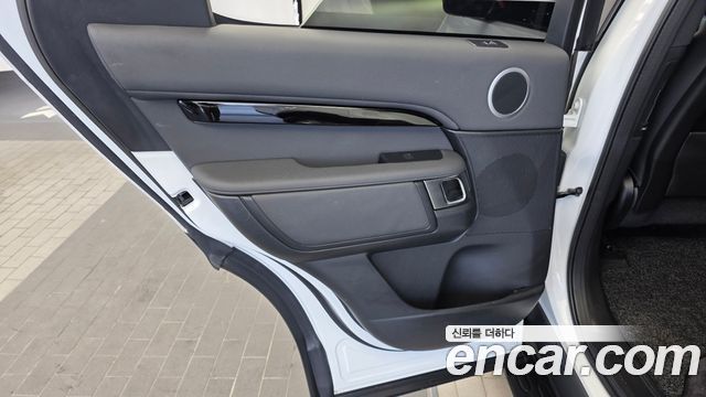 Land Rover Discovery 5 2.0 SD4 SE 2019 — фото 31