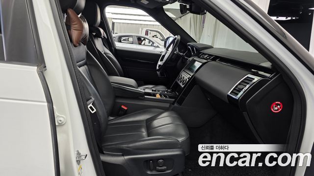 Land Rover Discovery 5 2.0 SD4 SE 2019 — фото 32