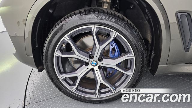 BMW X5 (G05) xDrive 40i M Sport 2022 — фото 21
