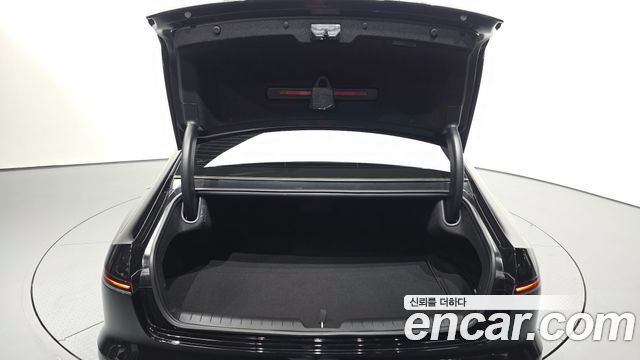 Hyundai Grandeur (GN7) 3.5 LPG 2WD Premium 2024 — фото 20