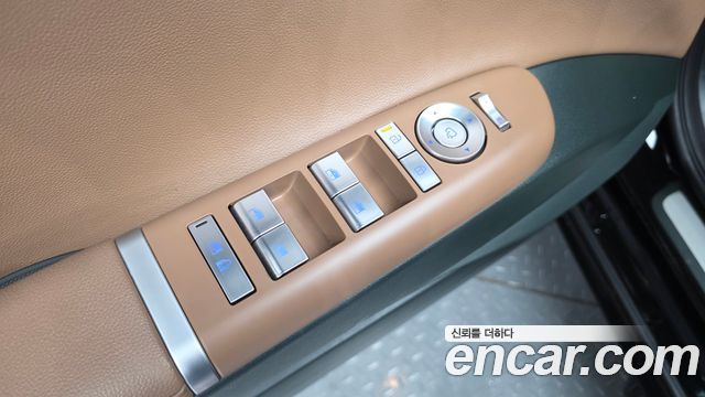 Hyundai Grandeur (GN7) 3.5 LPG 2WD Premium 2024 — фото 28