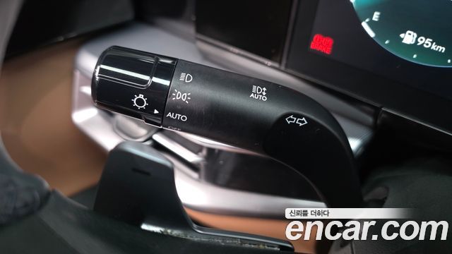 Hyundai Grandeur (GN7) 3.5 LPG 2WD Premium 2024 — фото 29