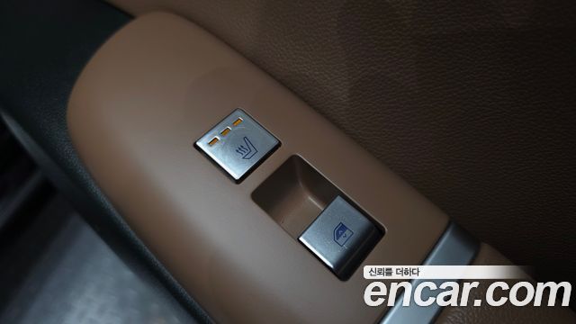 Hyundai Grandeur (GN7) 3.5 LPG 2WD Premium 2024 — фото 31
