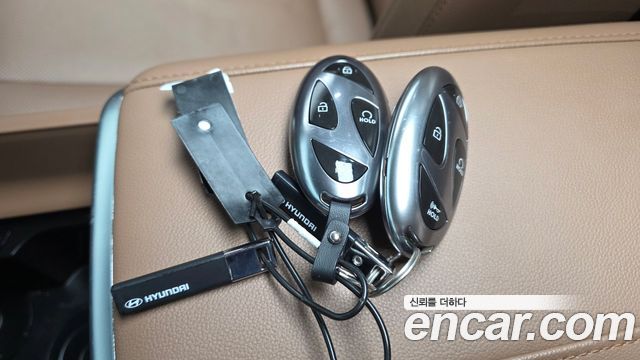 Hyundai Grandeur (GN7) 3.5 LPG 2WD Premium 2024 — фото 32
