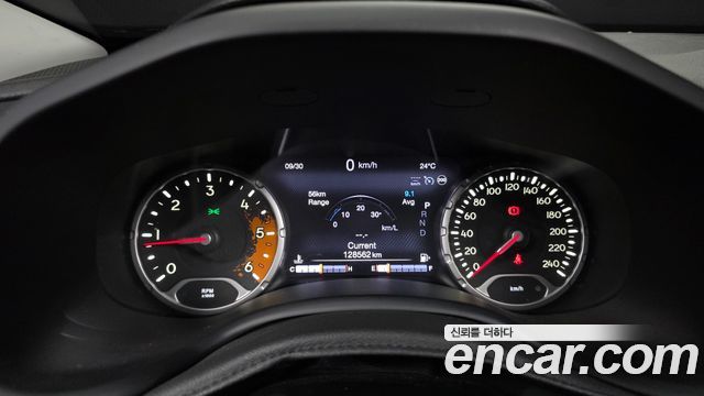Jeep Renegade 2.0 Diesel Longitude AWD 2017 — фото 8